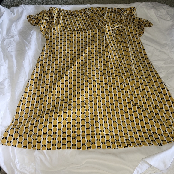 Ann Taylor Wrap Midi dress Size Medium BNWOT - Picture 8 of 8